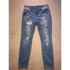 Ripped, light skinny jeans